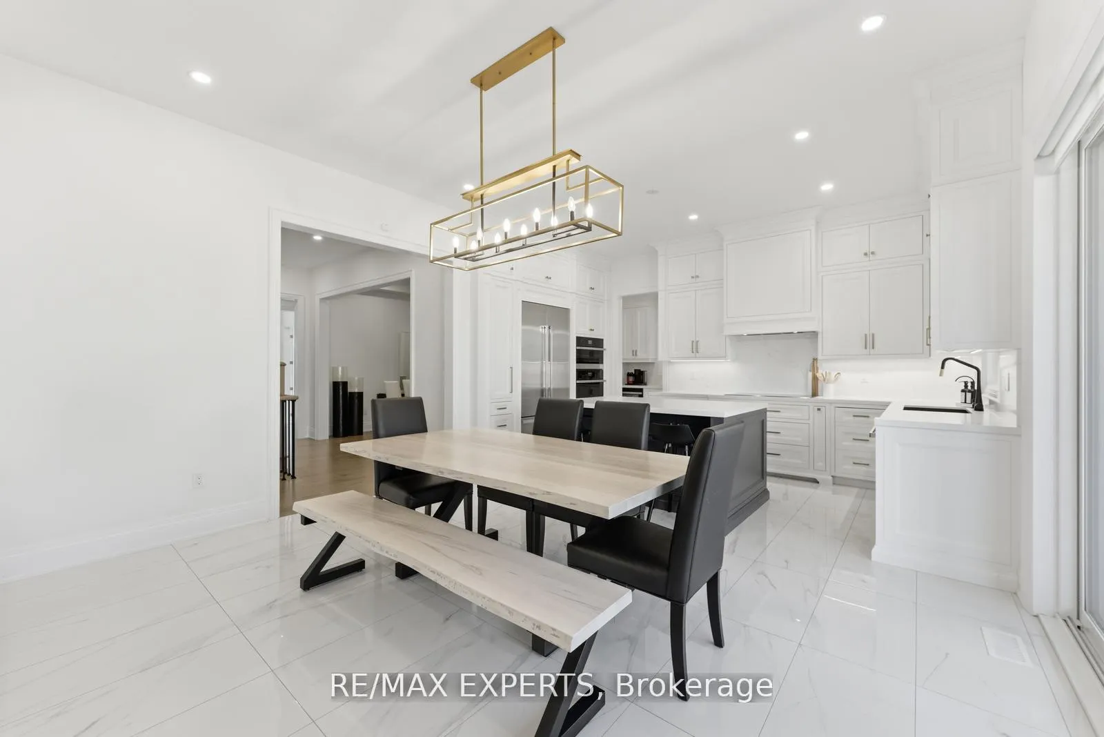 Photo 8 of 54 Winthrop Crescent, Vaughan, Vellore Village — HOMEH