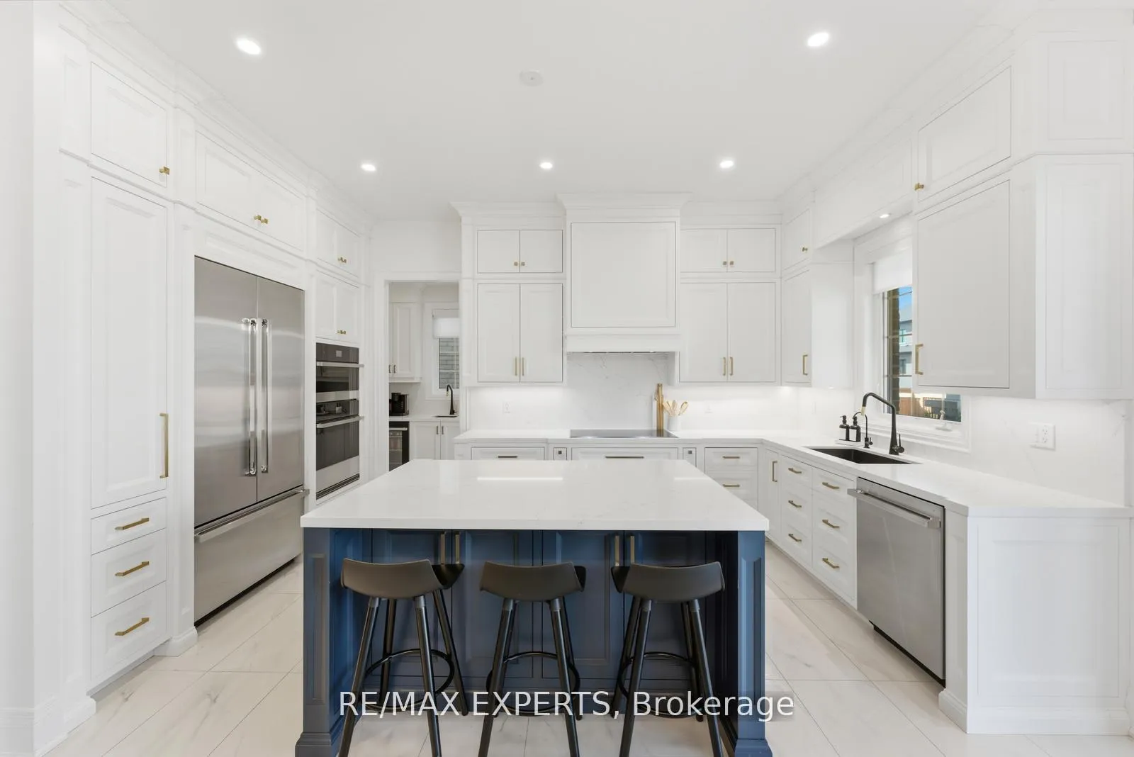 Photo 9 of 54 Winthrop Crescent, Vaughan, Vellore Village — HOMEH