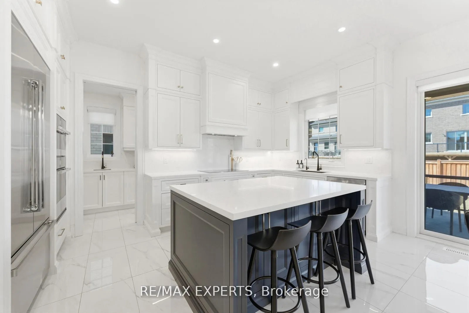Photo 10 of 54 Winthrop Crescent, Vaughan, Vellore Village — HOMEH