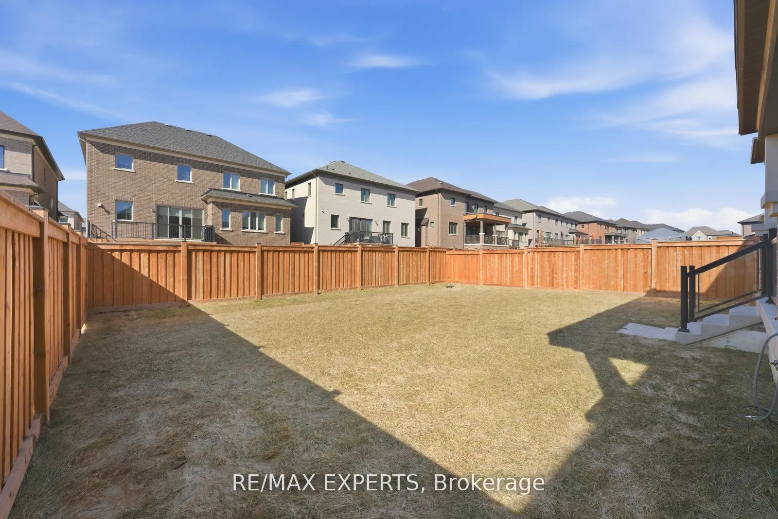 Photo 45 of 54 Winthrop Crescent, Vaughan, Vellore Village — HOMEH
