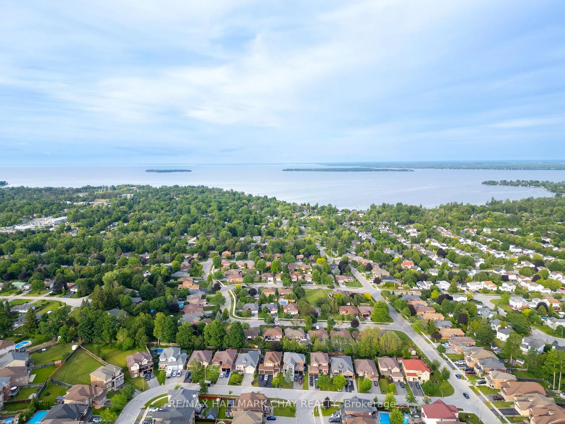 Photo 21 of 1980 Annecca Street, Innisfil, Alcona — HOMEH