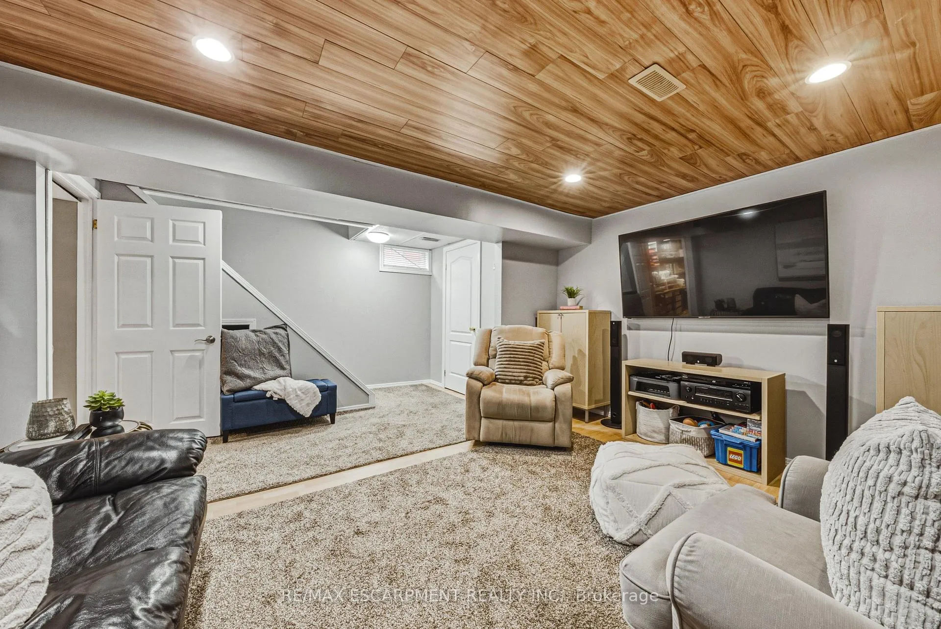 Photo 26 of 29 Hopewell Crescent, Hamilton, Stoney Creek Mountain — HOMEH