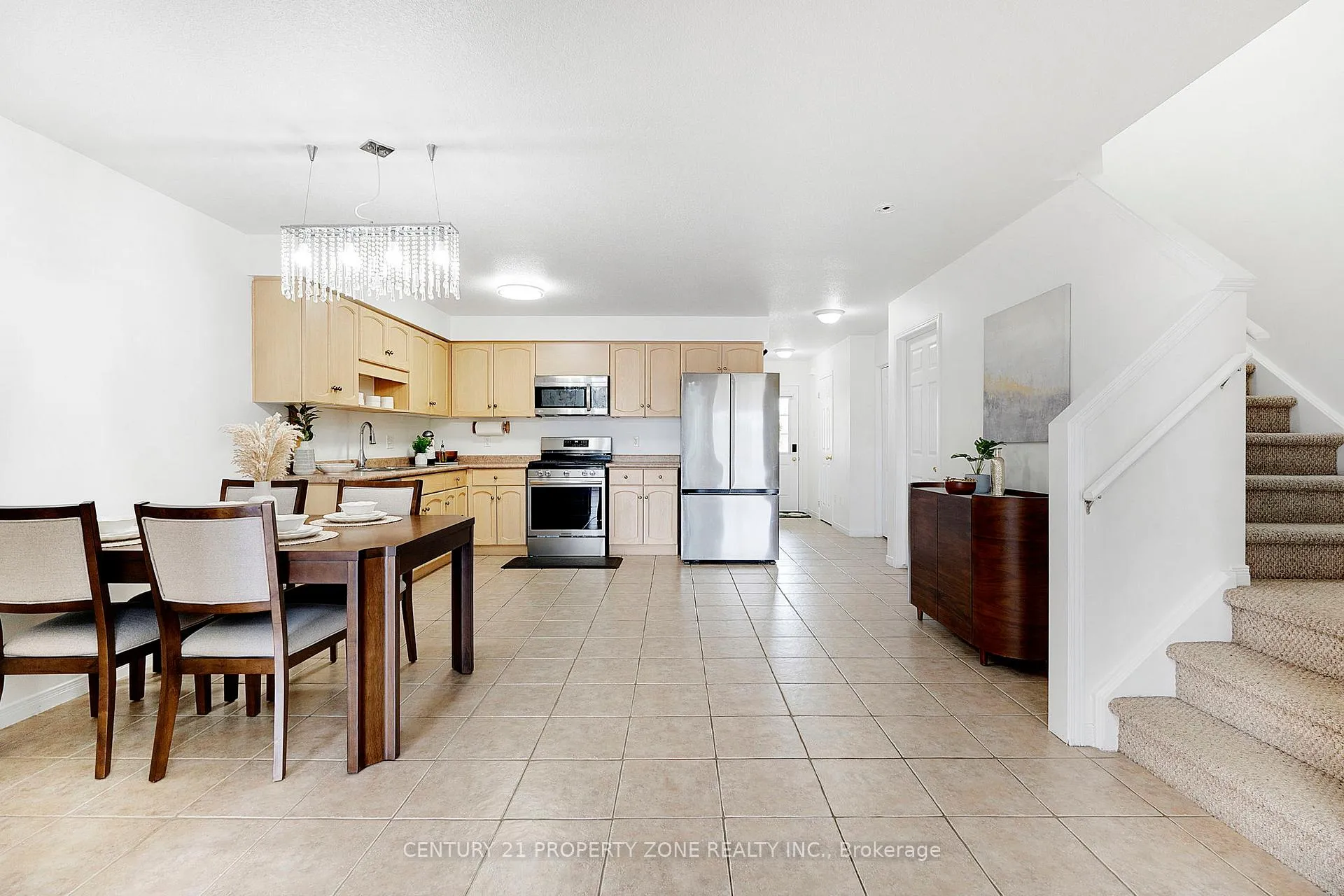 Photo 10 of Unit 35, 210 Dawn Avenue, Guelph, Clairfields/Hanlon Business Park — HOMEH