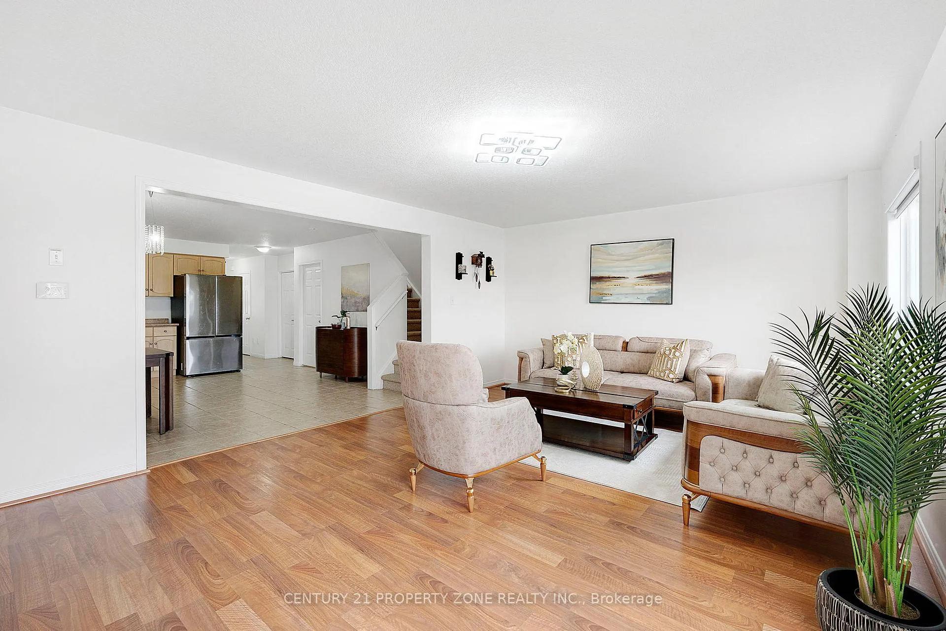 Photo 15 of Unit 35, 210 Dawn Avenue, Guelph, Clairfields/Hanlon Business Park — HOMEH