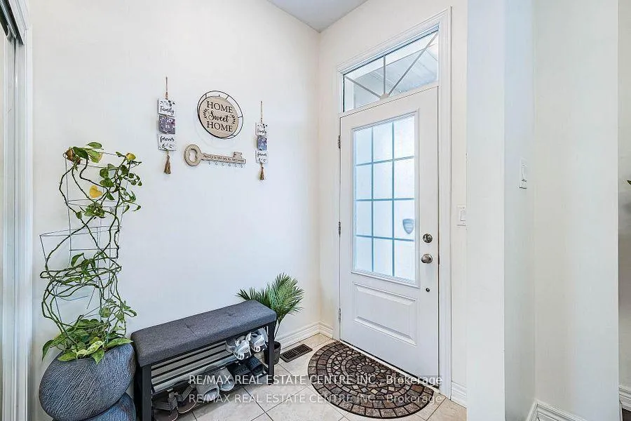 Photo 4 of 248 Inspire Boulevard, Brampton, Sandringham-Wellington North — HOMEH