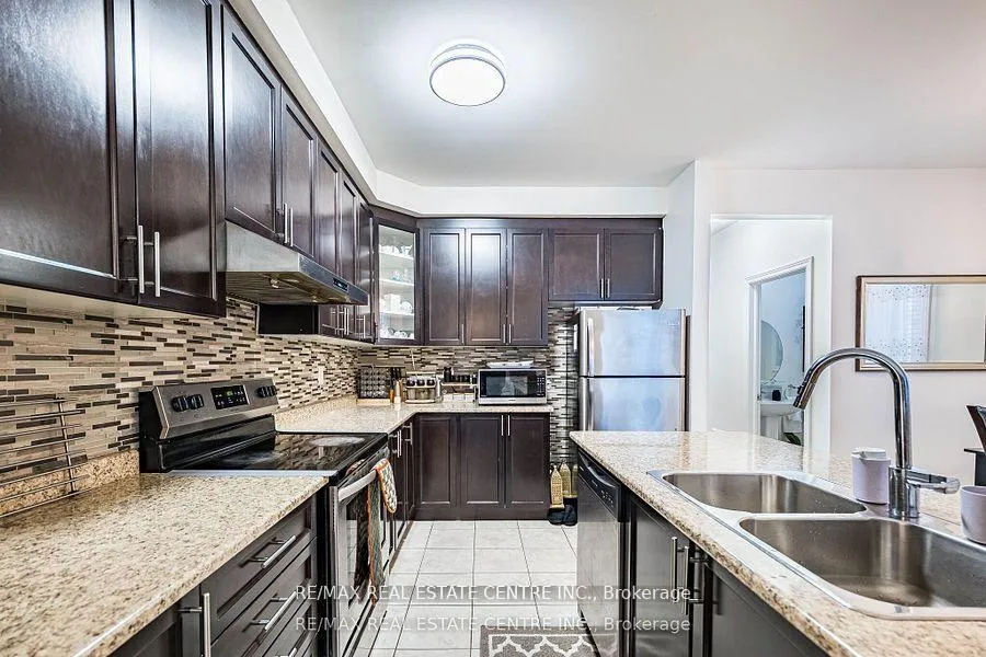 Photo 17 of 248 Inspire Boulevard, Brampton, Sandringham-Wellington North — HOMEH