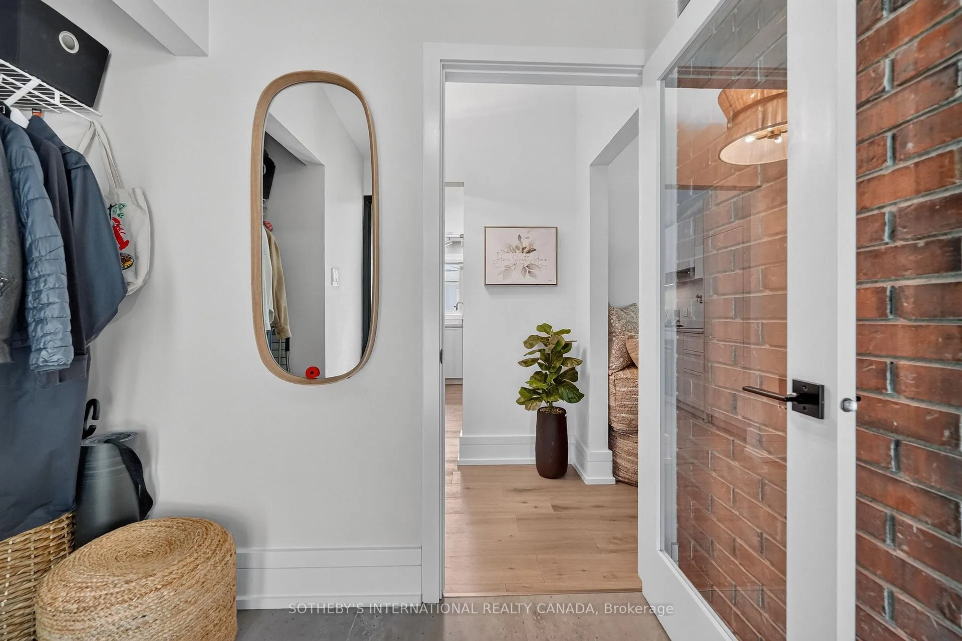 Photo 6 of 2 Parkglen Drive, Ottawa, Meadowlands/St. Claire Gardens — HOMEH