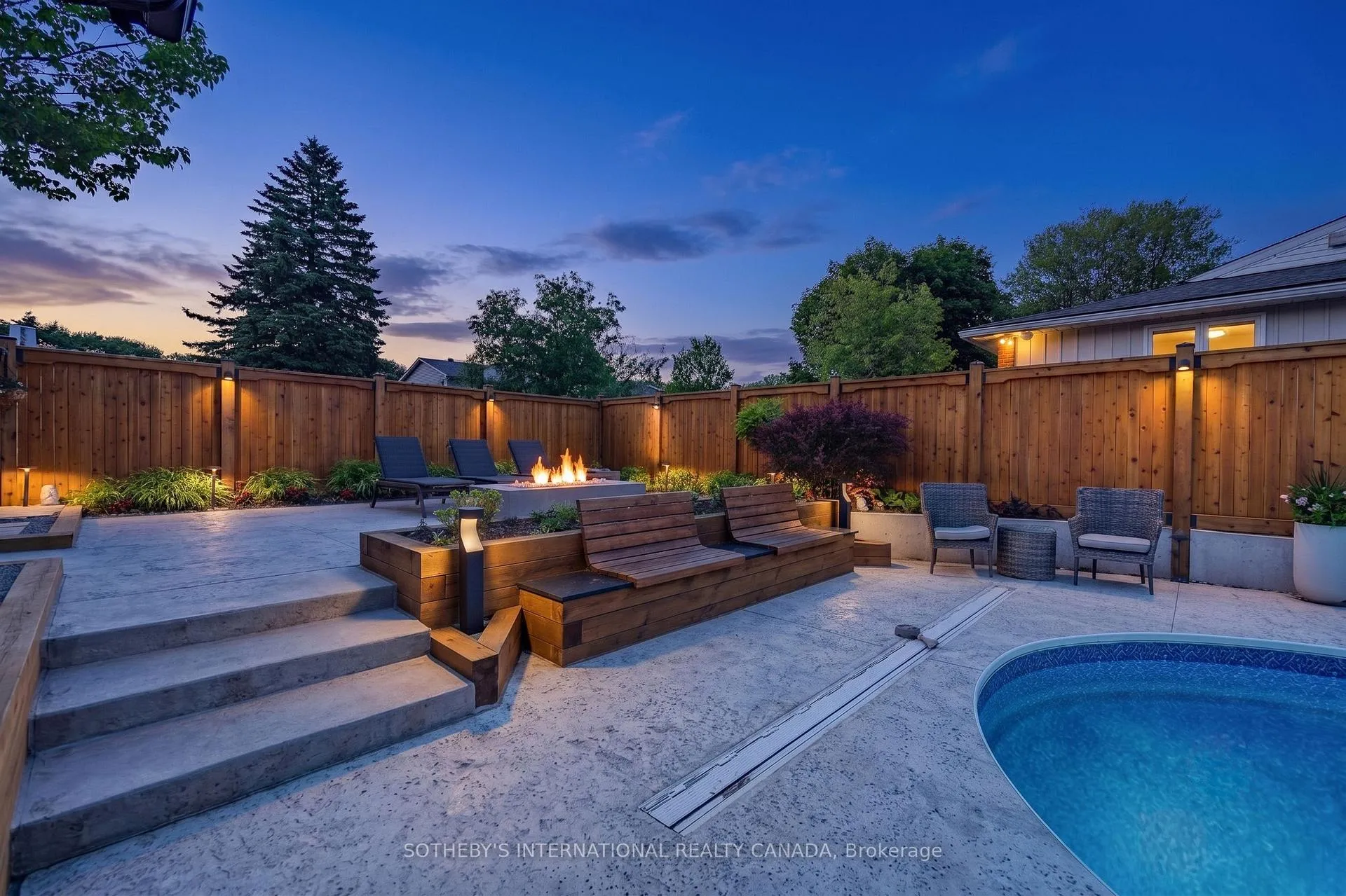 Photo 40 of 2 Parkglen Drive, Ottawa, Meadowlands/St. Claire Gardens — HOMEH