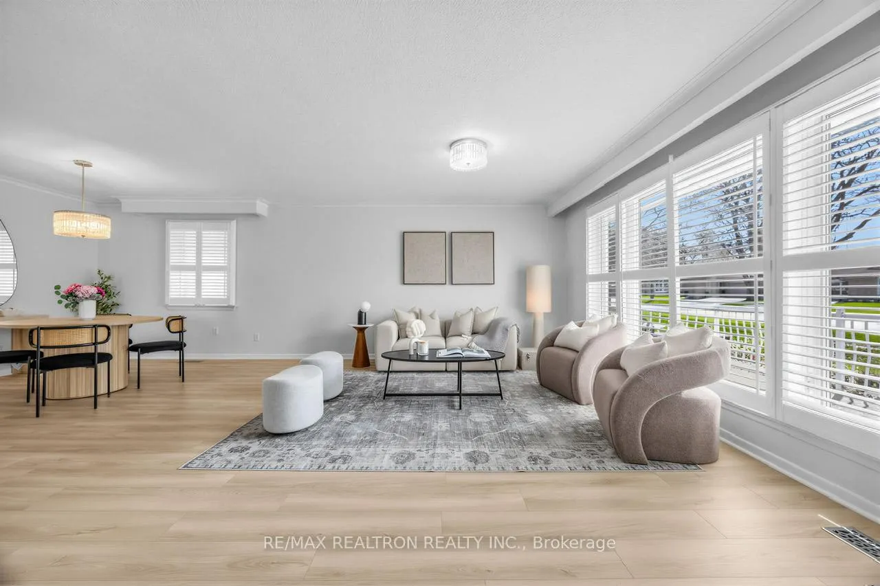 Photo 9 of 34 Marilake Drive, Scarborough, Agincourt South-Malvern West — HOMEH