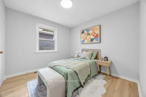Photo 22 of 34 Marilake Drive, Scarborough, Agincourt South-Malvern West — HOMEH