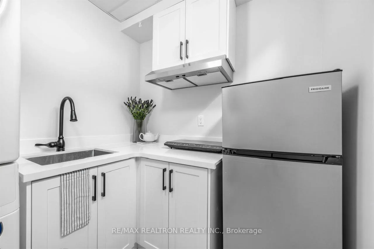 Photo 35 of 34 Marilake Drive, Scarborough, Agincourt South-Malvern West — HOMEH