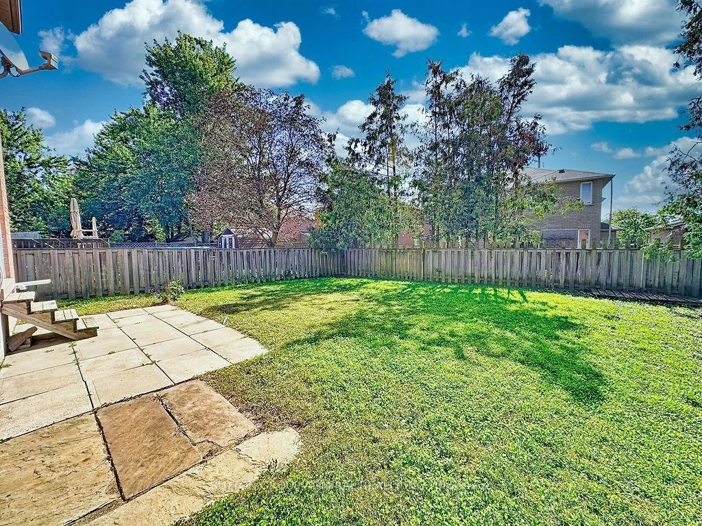 Photo 30 of 65 Delaney Crescent, Barrie, Northwest — HOMEH
