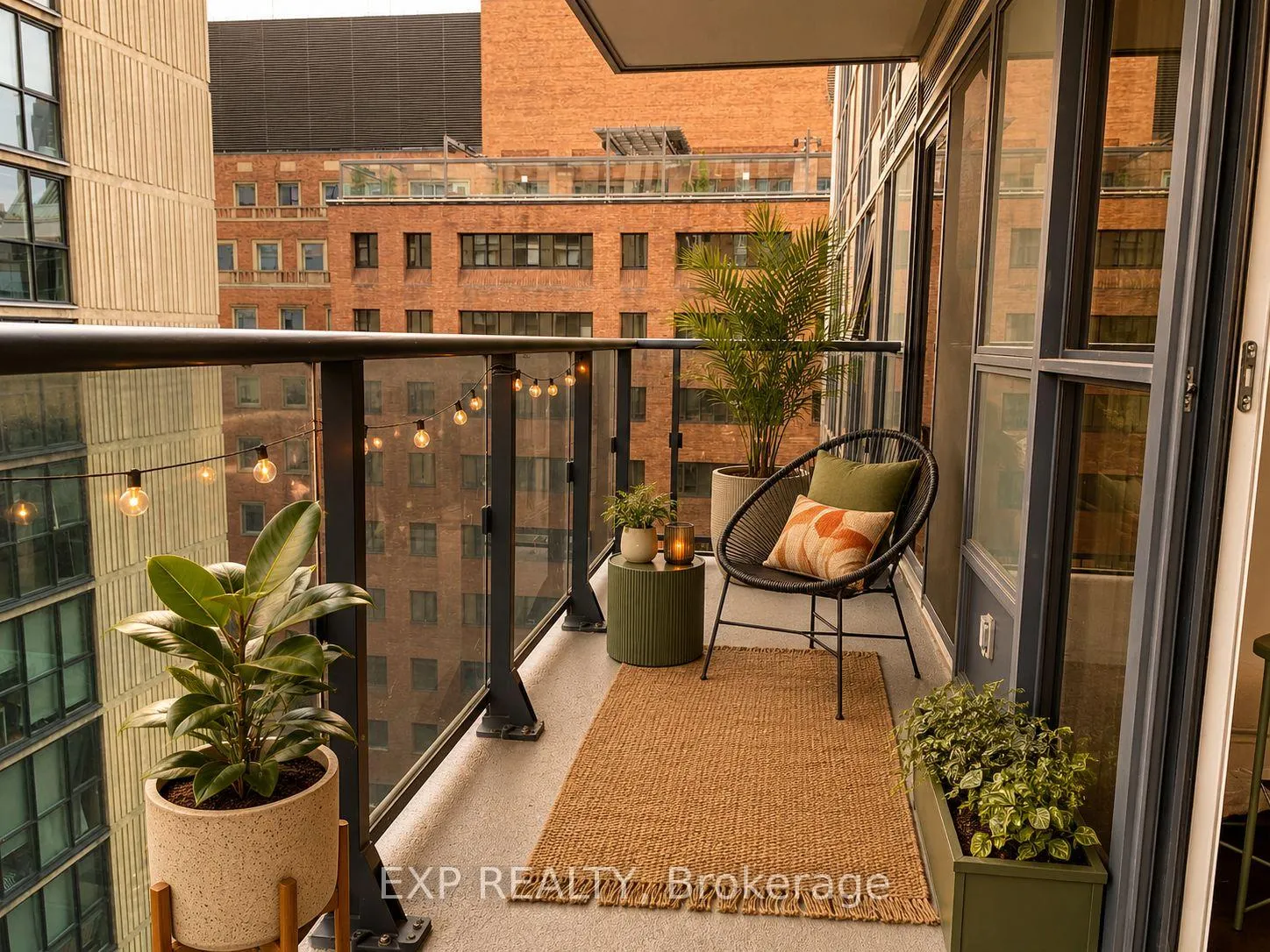 Photo 5 of Unit 1110, 28 Ted Rogers Way, Toronto, Church-Yonge Corridor — HOMEH