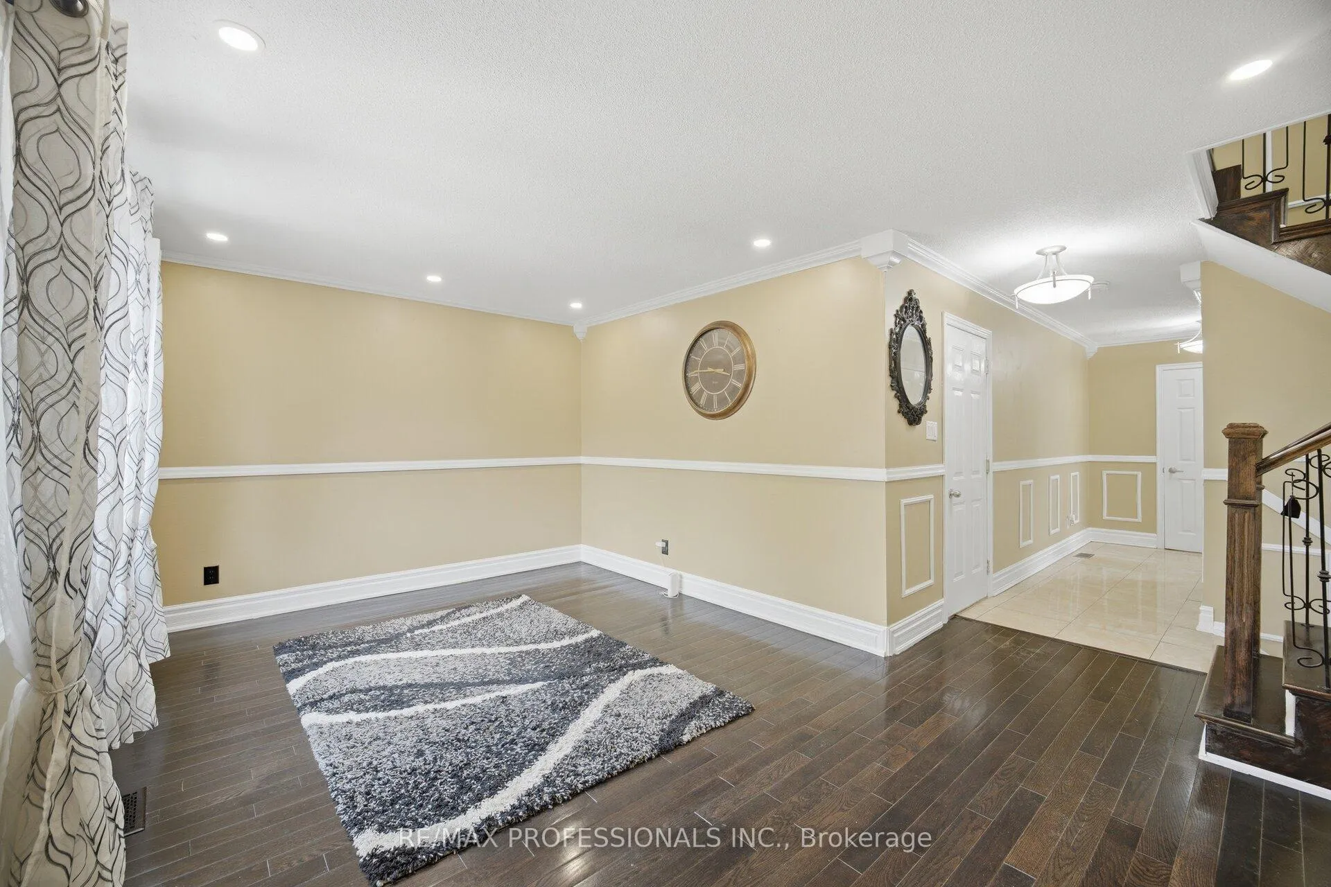 Photo 7 of 12 Richvale Drive S, Brampton, Heart Lake East — HOMEH