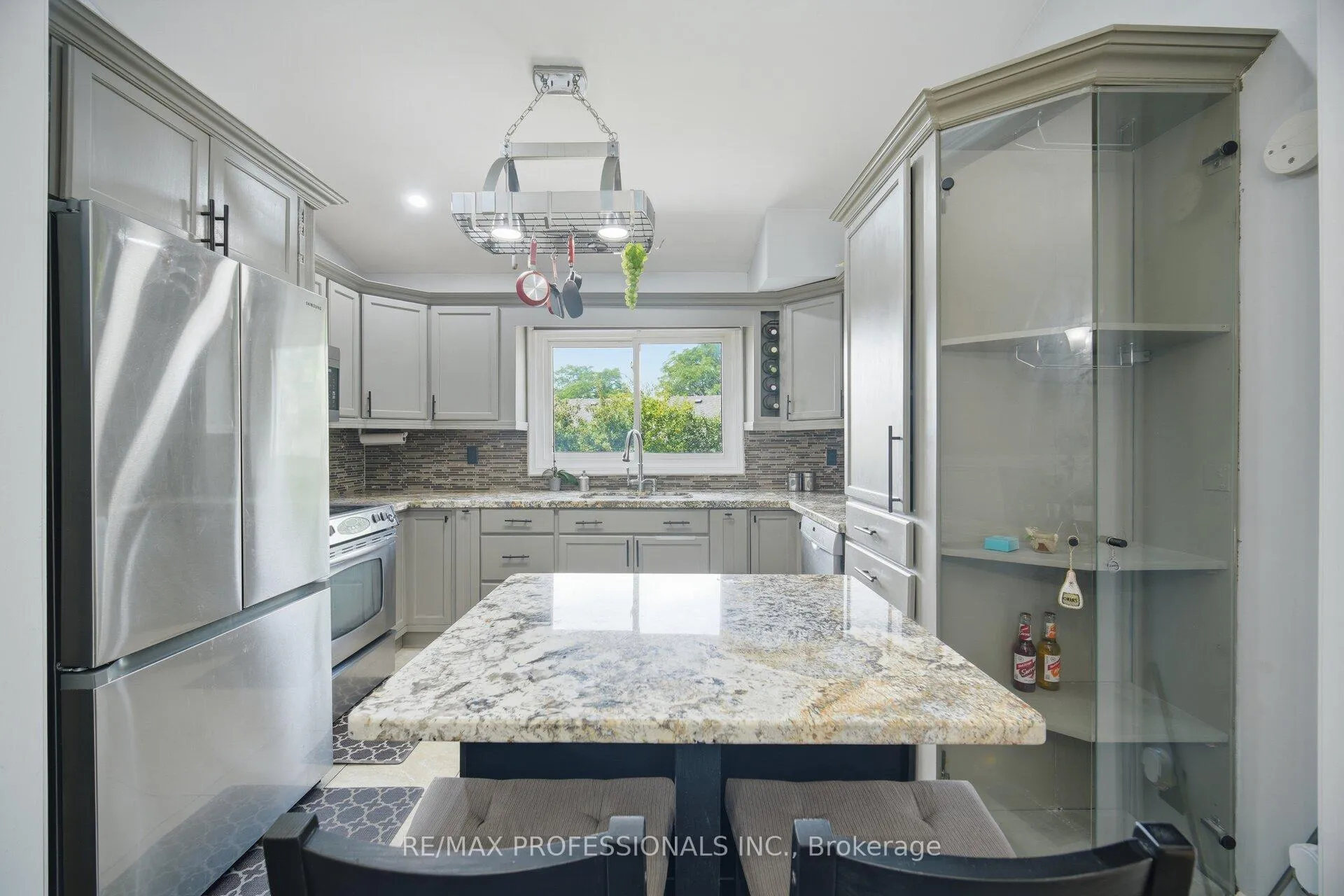 Photo 12 of 12 Richvale Drive S, Brampton, Heart Lake East — HOMEH