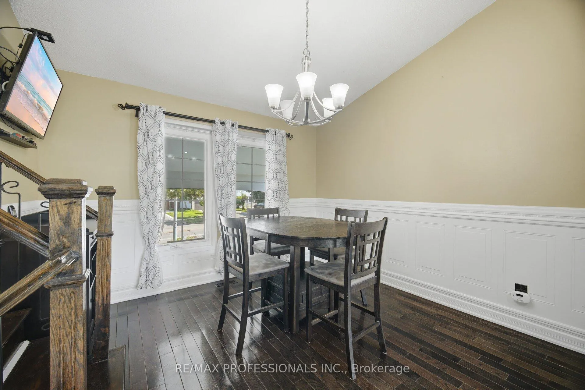 Photo 16 of 12 Richvale Drive S, Brampton, Heart Lake East — HOMEH