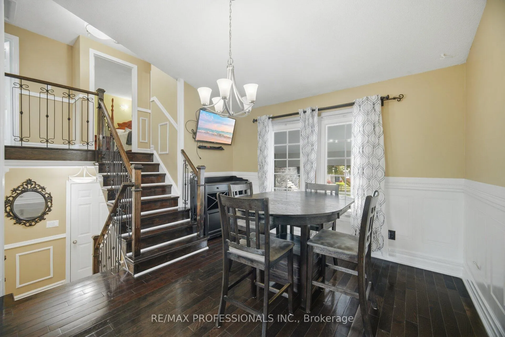 Photo 17 of 12 Richvale Drive S, Brampton, Heart Lake East — HOMEH