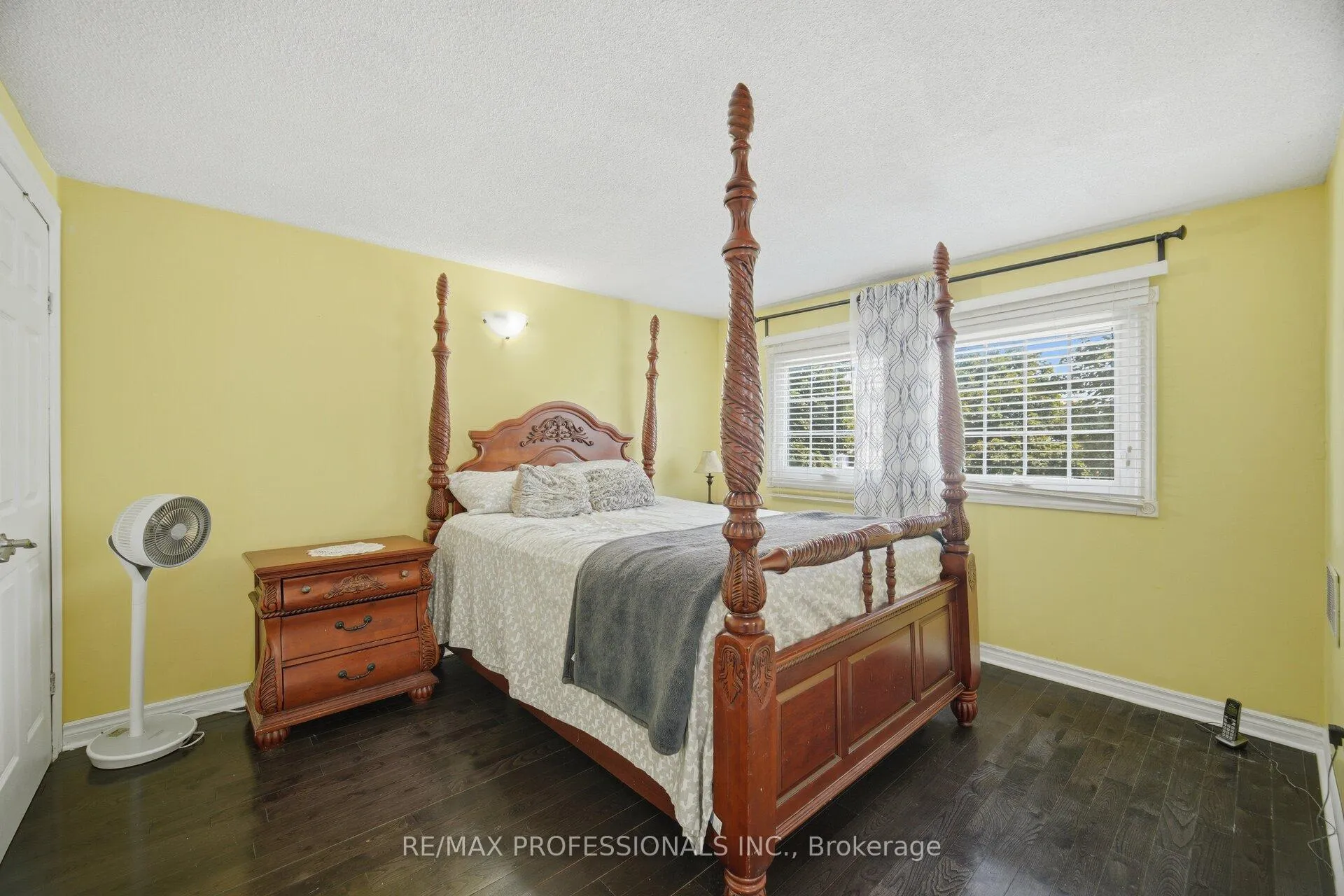 Photo 19 of 12 Richvale Drive S, Brampton, Heart Lake East — HOMEH