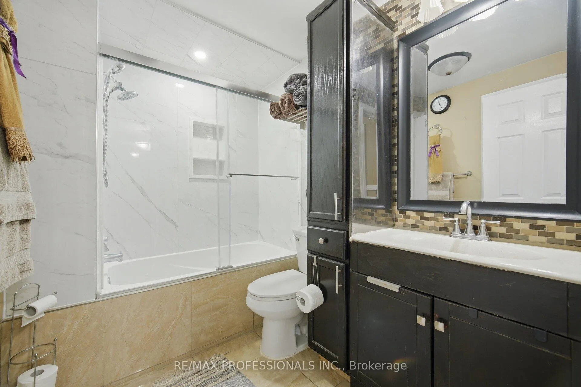 Photo 25 of 12 Richvale Drive S, Brampton, Heart Lake East — HOMEH