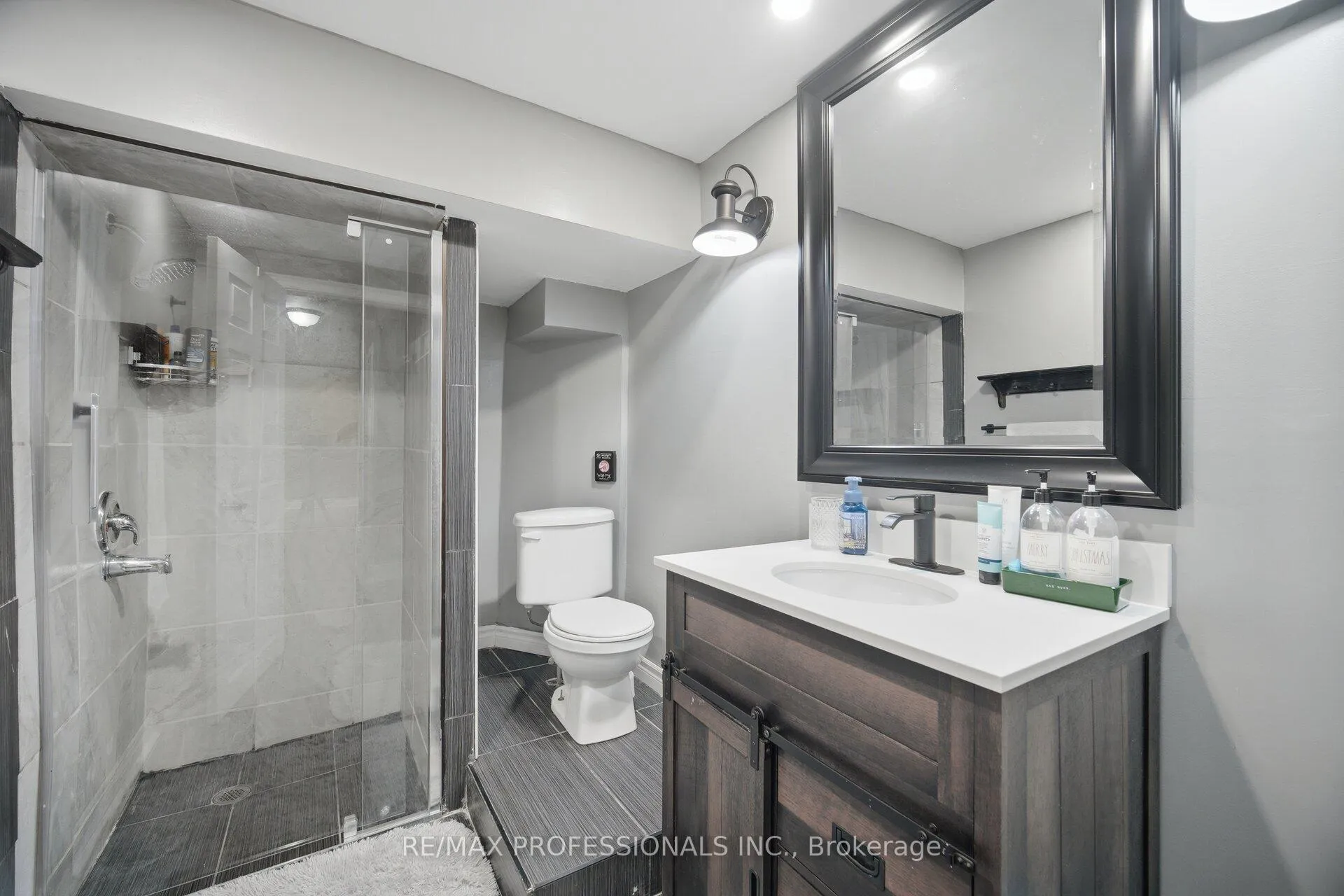 Photo 34 of 12 Richvale Drive S, Brampton, Heart Lake East — HOMEH
