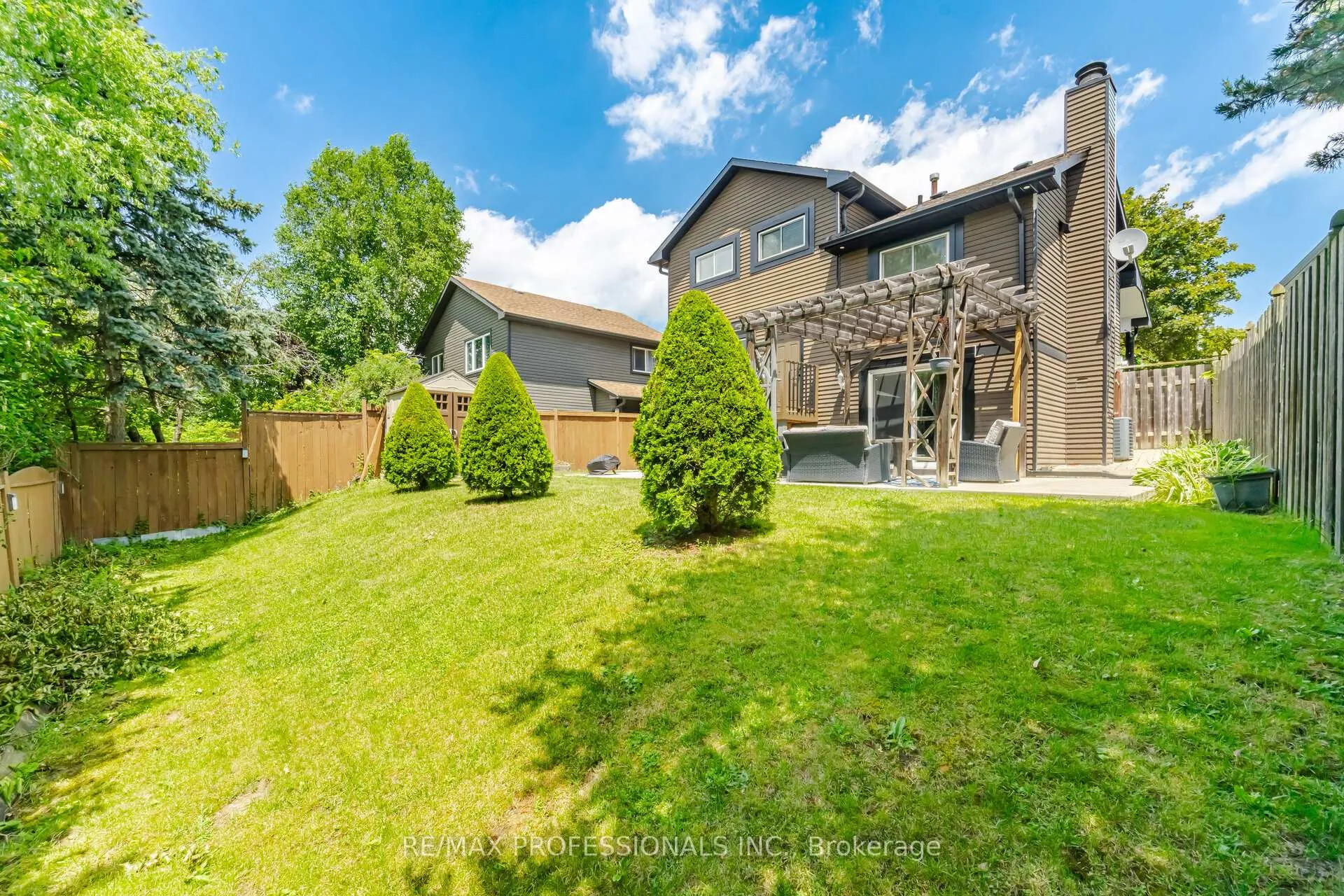 Photo 38 of 12 Richvale Drive S, Brampton, Heart Lake East — HOMEH