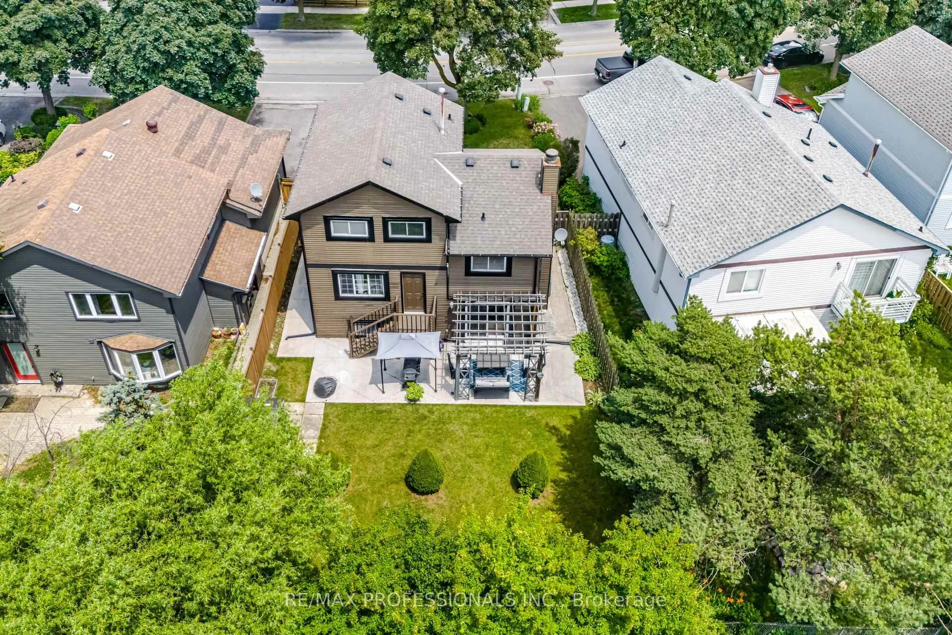 Photo 41 of 12 Richvale Drive S, Brampton, Heart Lake East — HOMEH