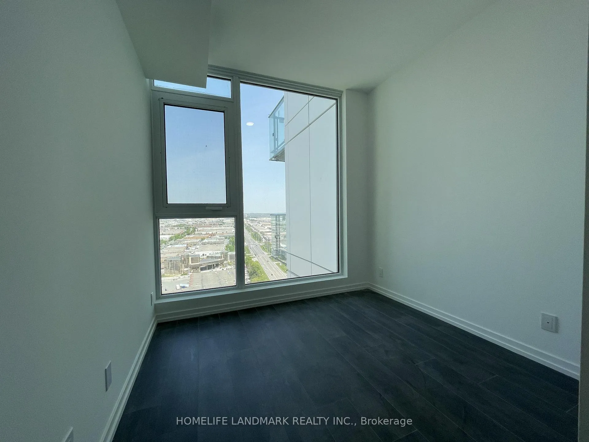 Photo 7 of 7890 Jane Street, Vaughan, Vaughan Corporate Centre — HOMEH