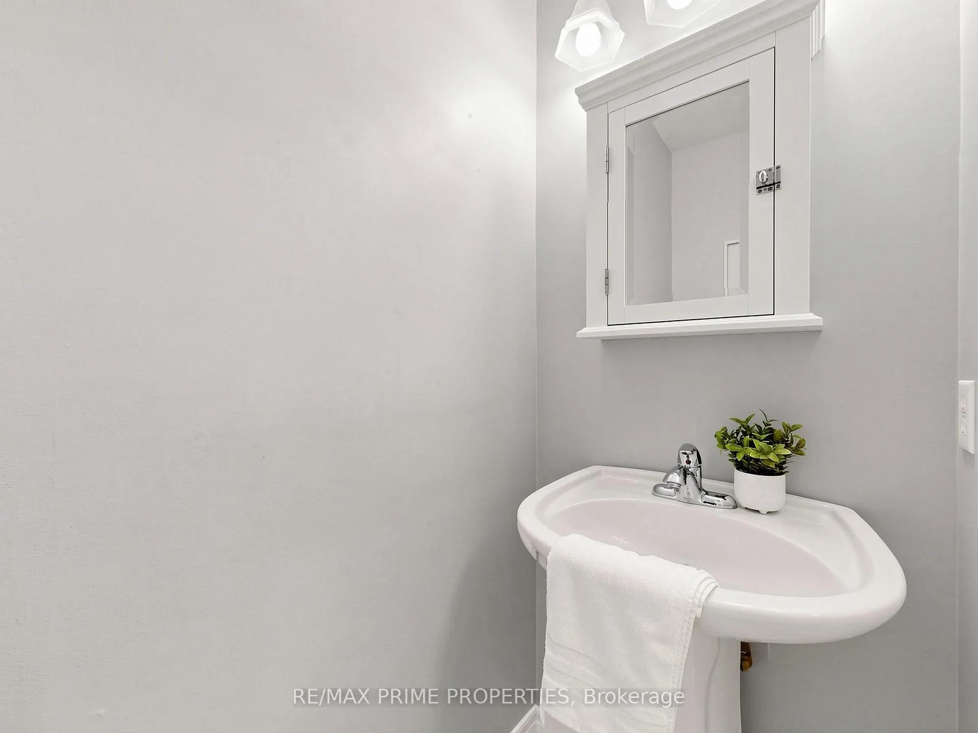 Photo 21 of 68 The Meadows Avenue, Markham, Cornell — HOMEH