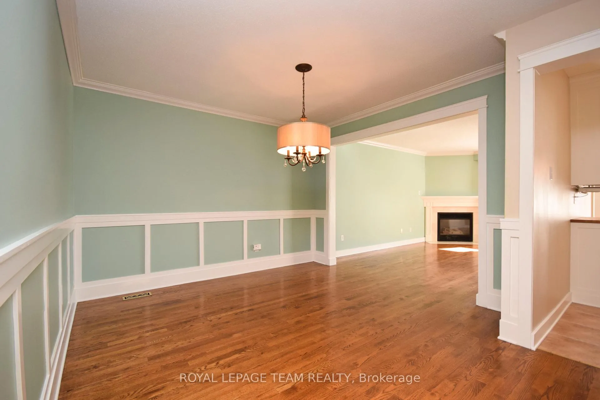 Photo 6 of 55 Harrington Court, Ottawa, Kanata - Kanata Lakes/Heritage Hills — HOMEH