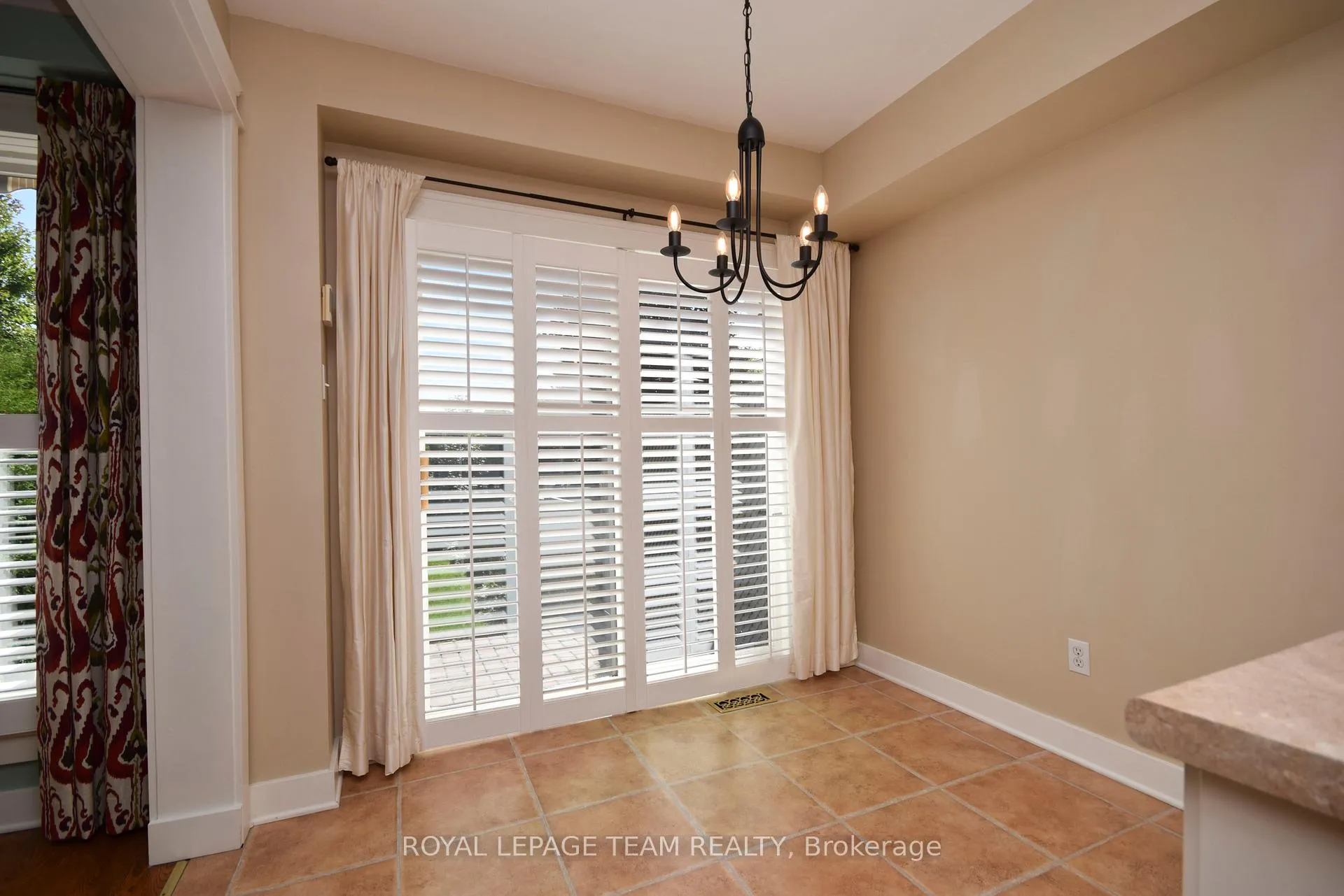 Photo 15 of 55 Harrington Court, Ottawa, Kanata - Kanata Lakes/Heritage Hills — HOMEH