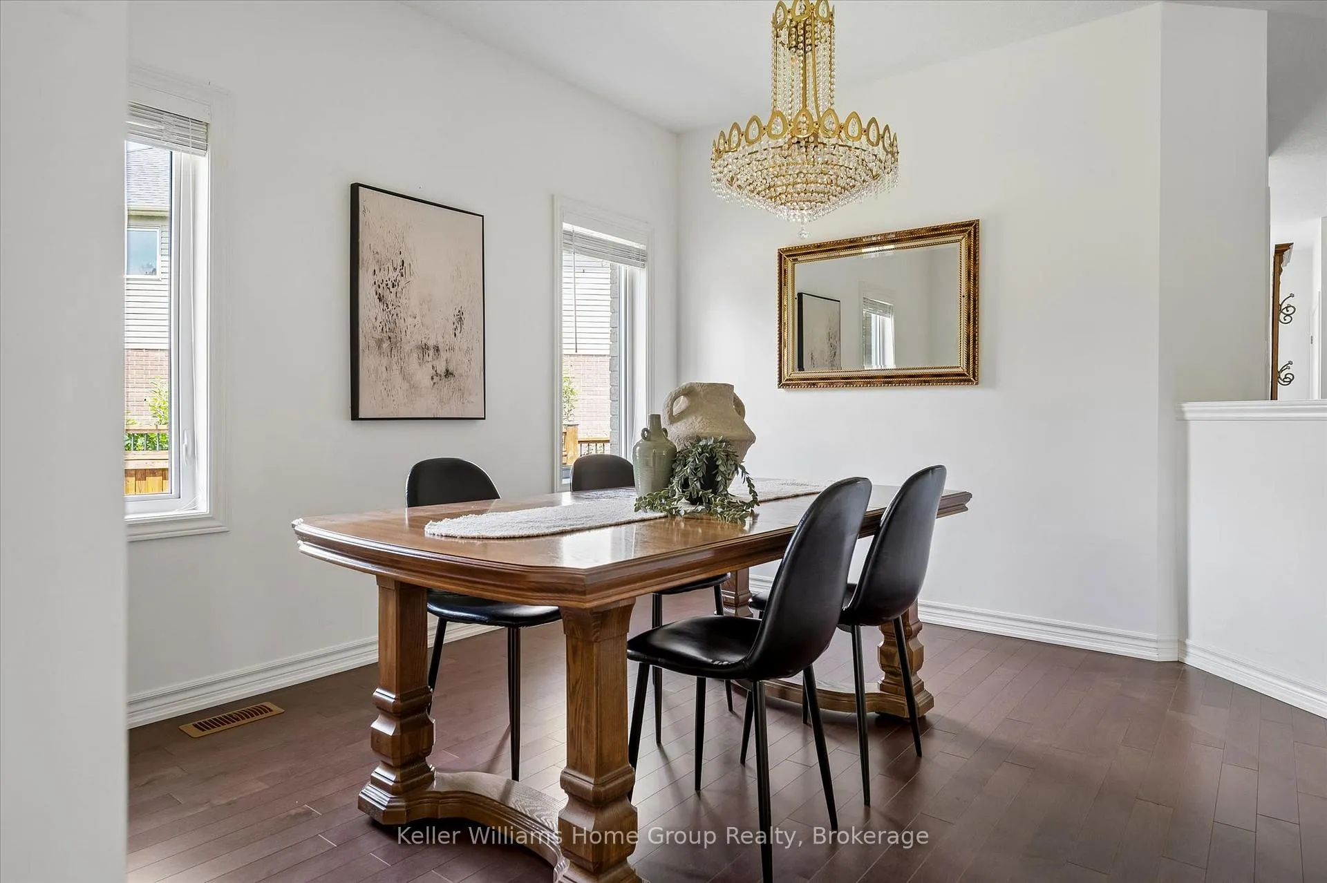 Photo 10 of 27 Riley Crescent, Centre Wellington, Fergus — HOMEH