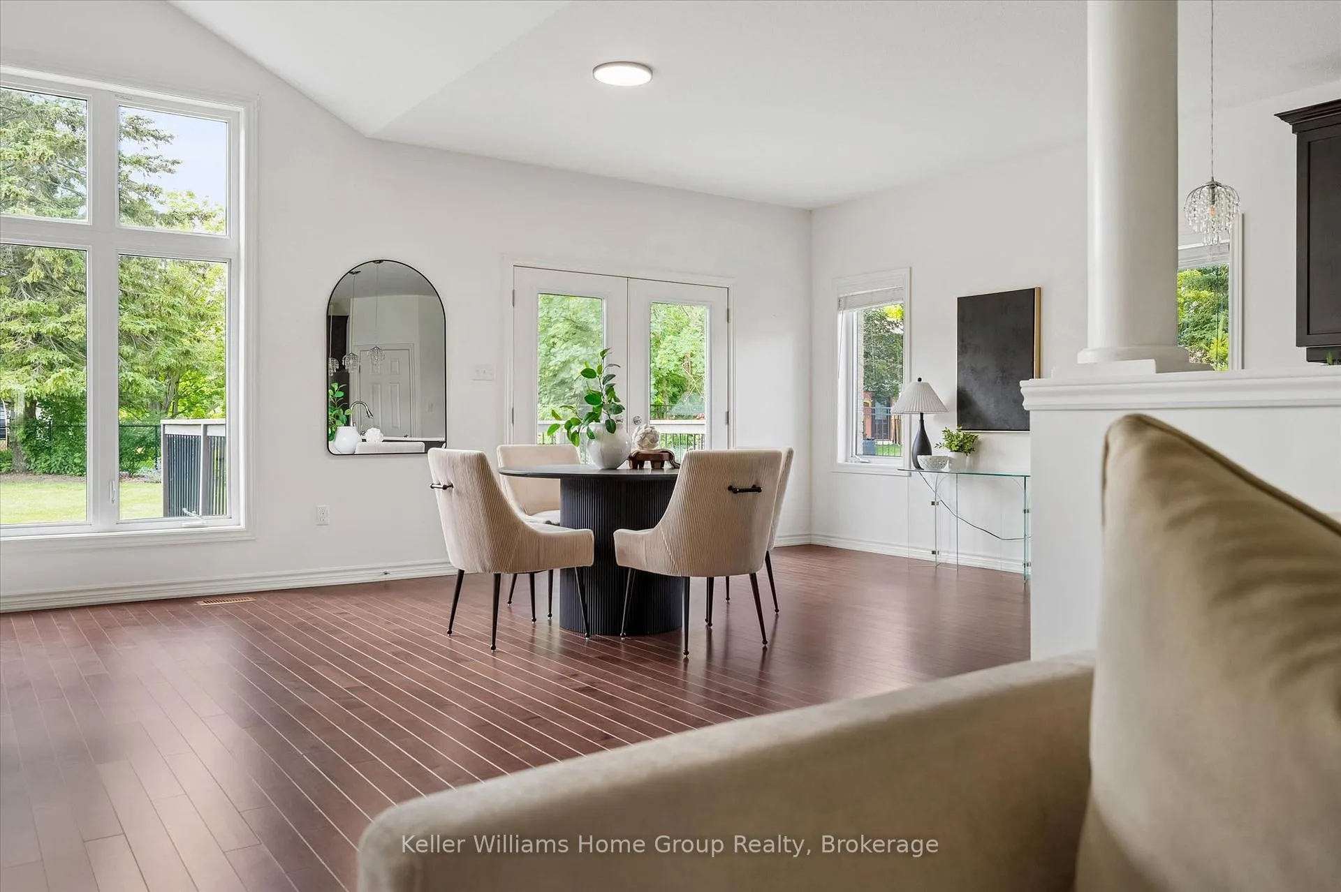 Photo 15 of 27 Riley Crescent, Centre Wellington, Fergus — HOMEH