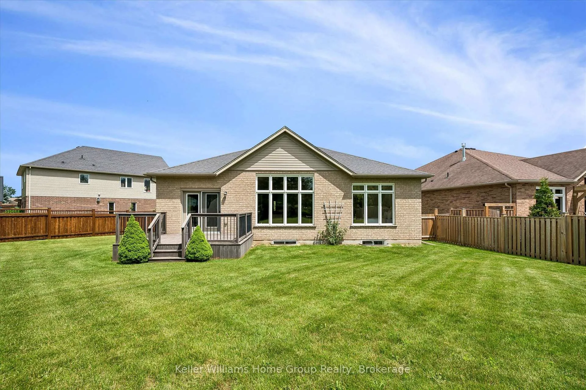 Photo 33 of 27 Riley Crescent, Centre Wellington, Fergus — HOMEH