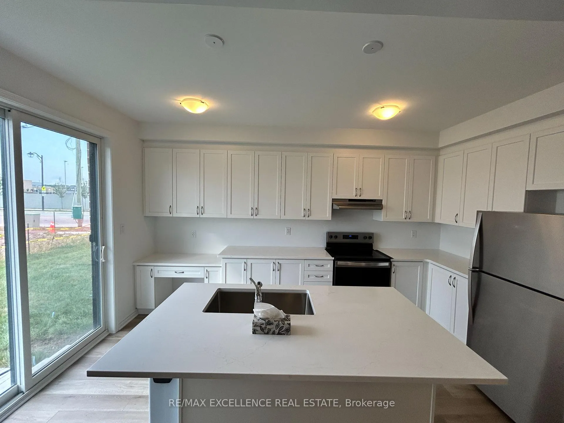 Photo 6 of 1151 Stirling Todd Terrace, Milton, Bowes — HOMEH