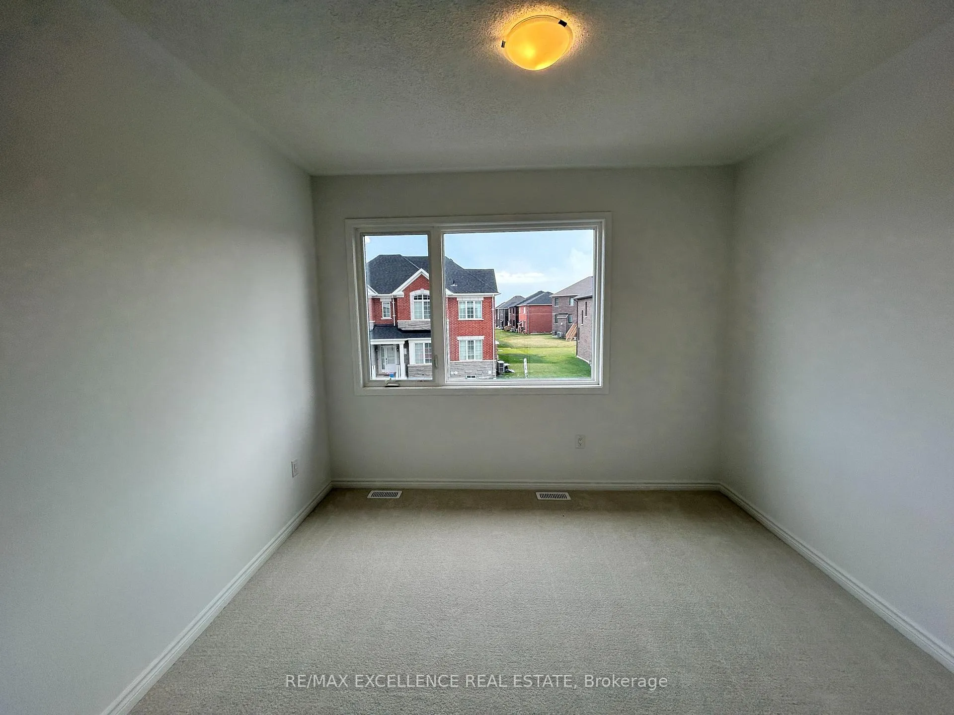 Photo 11 of 1151 Stirling Todd Terrace, Milton, Bowes — HOMEH
