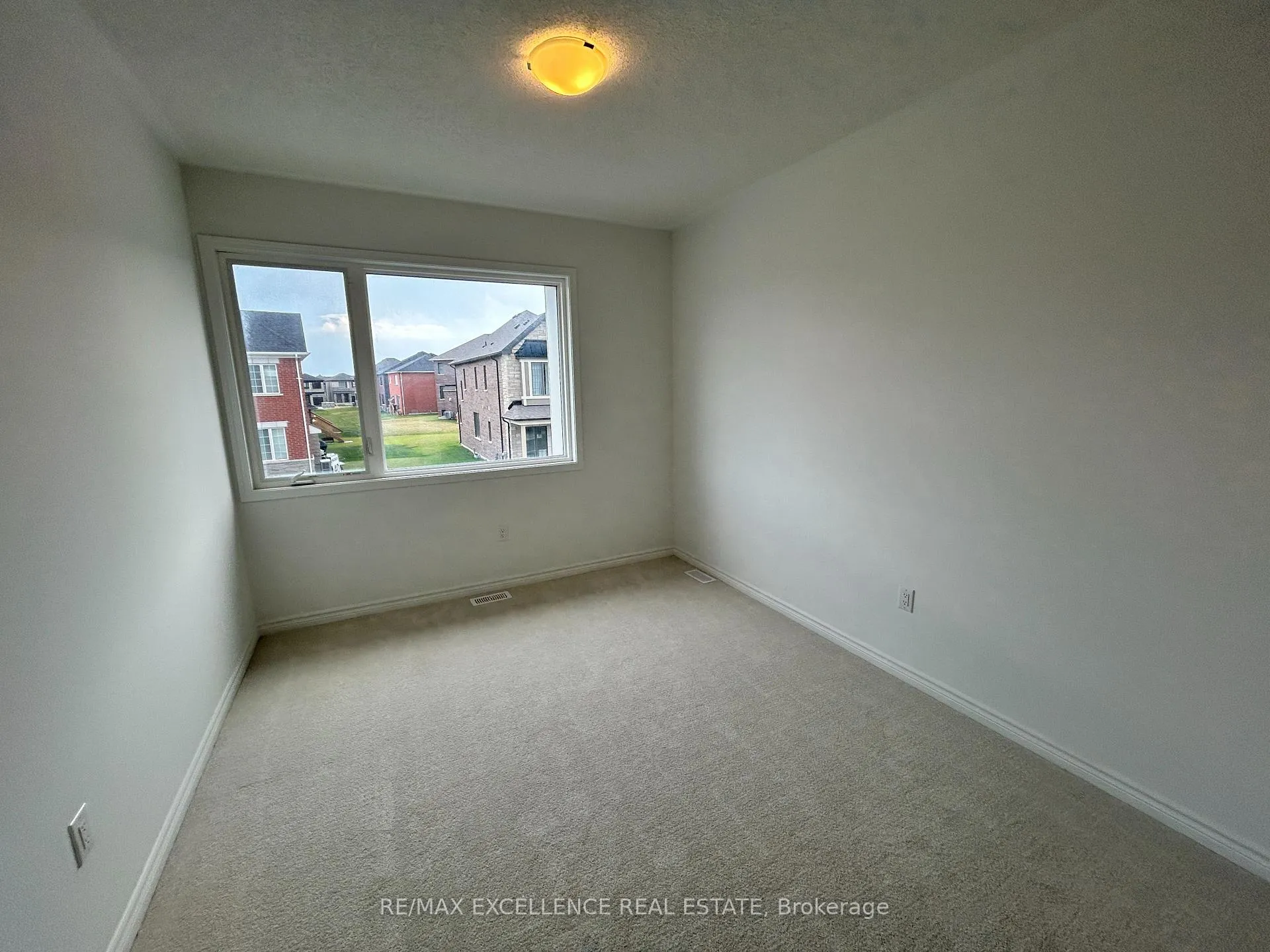 Photo 13 of 1151 Stirling Todd Terrace, Milton, Bowes — HOMEH