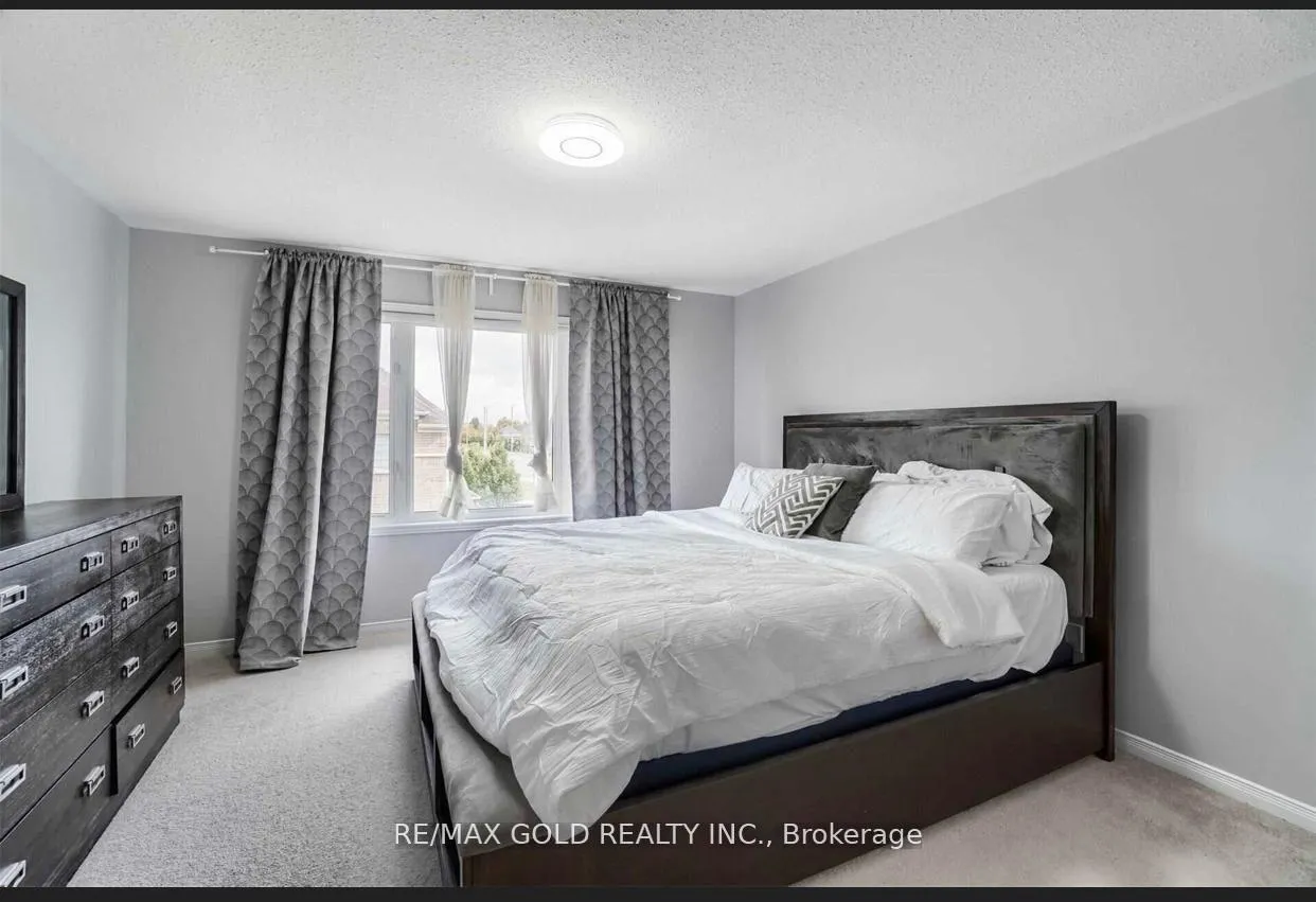 Photo 6 of 66 Zelda Road, Brampton, Sandringham-Wellington North — HOMEH