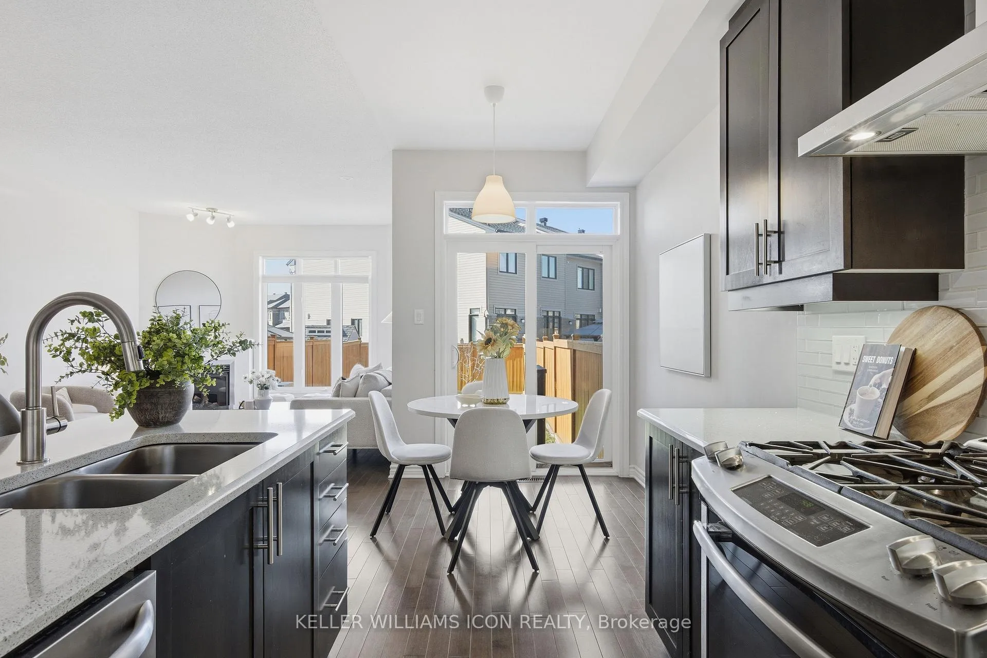 Photo 55 of 636 Tennant Way, Ottawa, Riverside South/Gloucester Glen — HOMEH