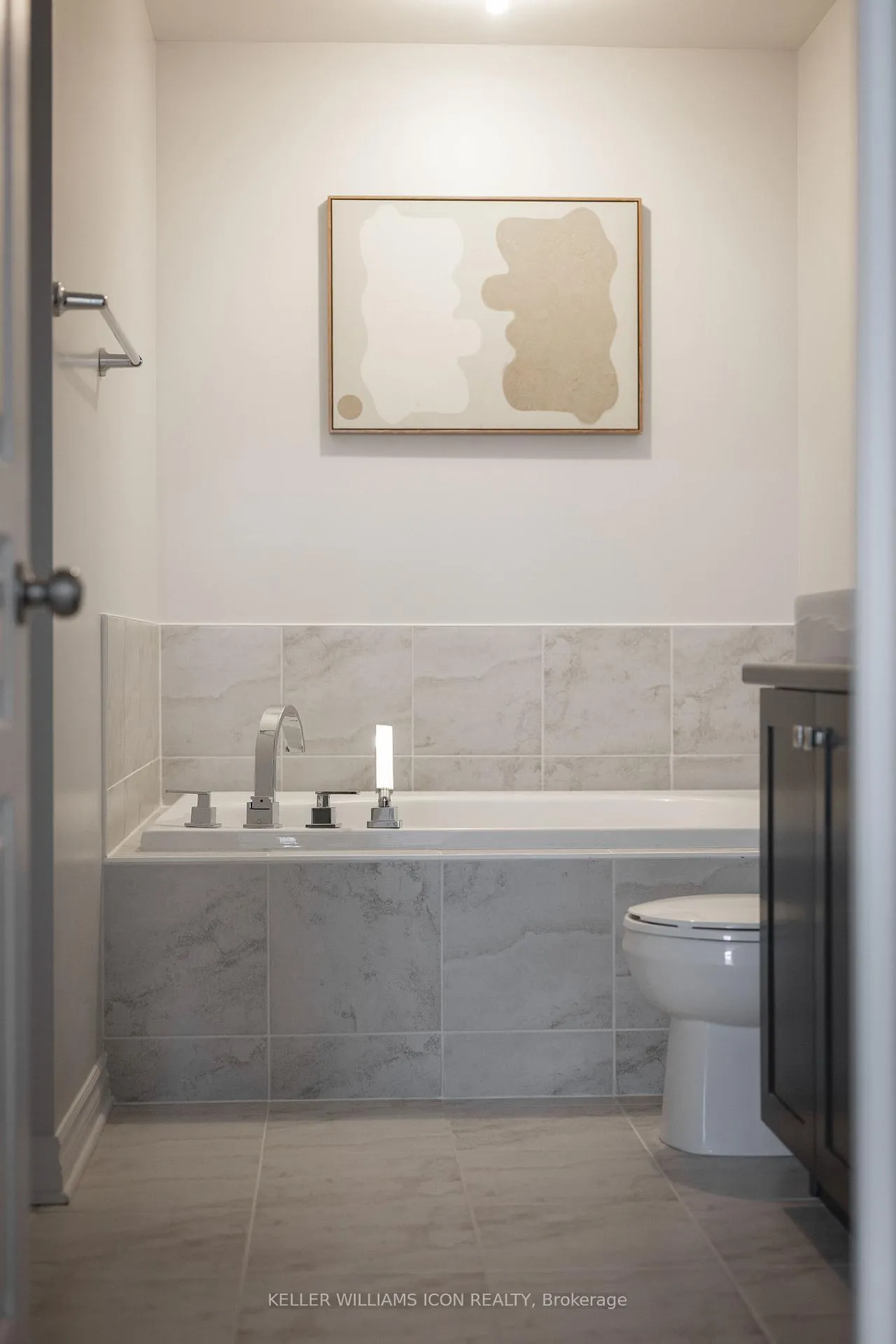 Photo 71 of 636 Tennant Way, Ottawa, Riverside South/Gloucester Glen — HOMEH