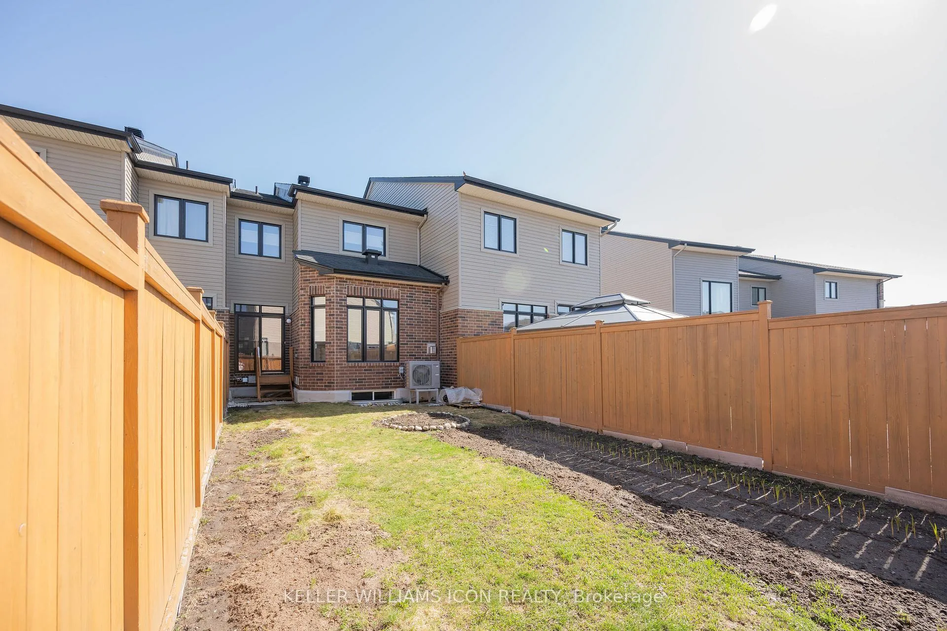 Photo 87 of 636 Tennant Way, Ottawa, Riverside South/Gloucester Glen — HOMEH