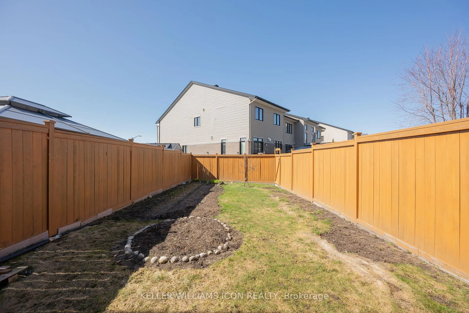 Photo 88 of 636 Tennant Way, Ottawa, Riverside South/Gloucester Glen — HOMEH