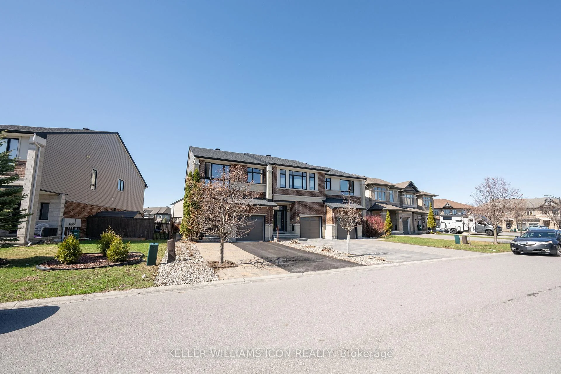 Photo 7 of 636 Tennant Way, Ottawa, Riverside South/Gloucester Glen — HOMEH
