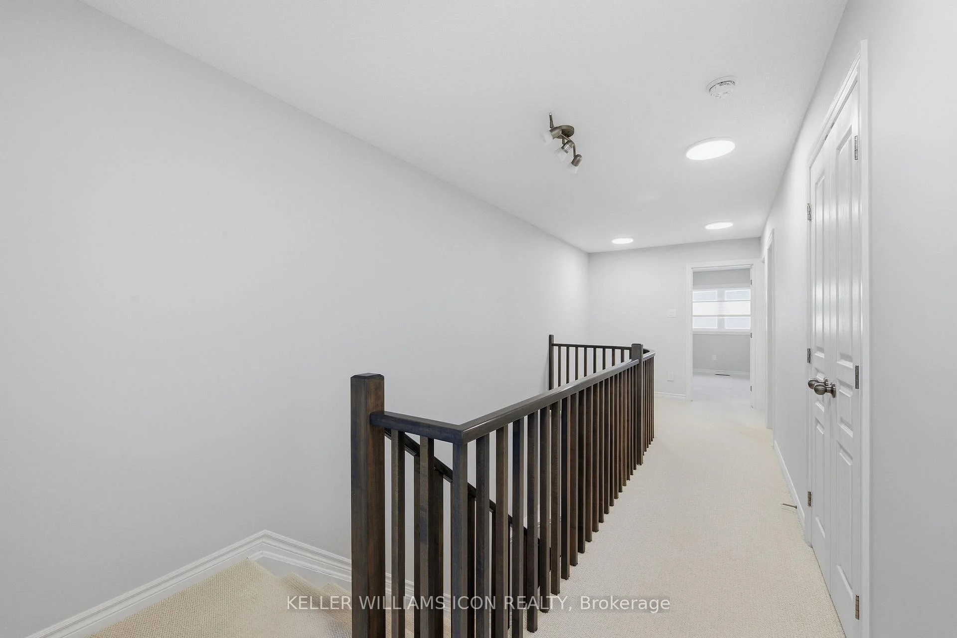 Photo 9 of 636 Tennant Way, Ottawa, Riverside South/Gloucester Glen — HOMEH