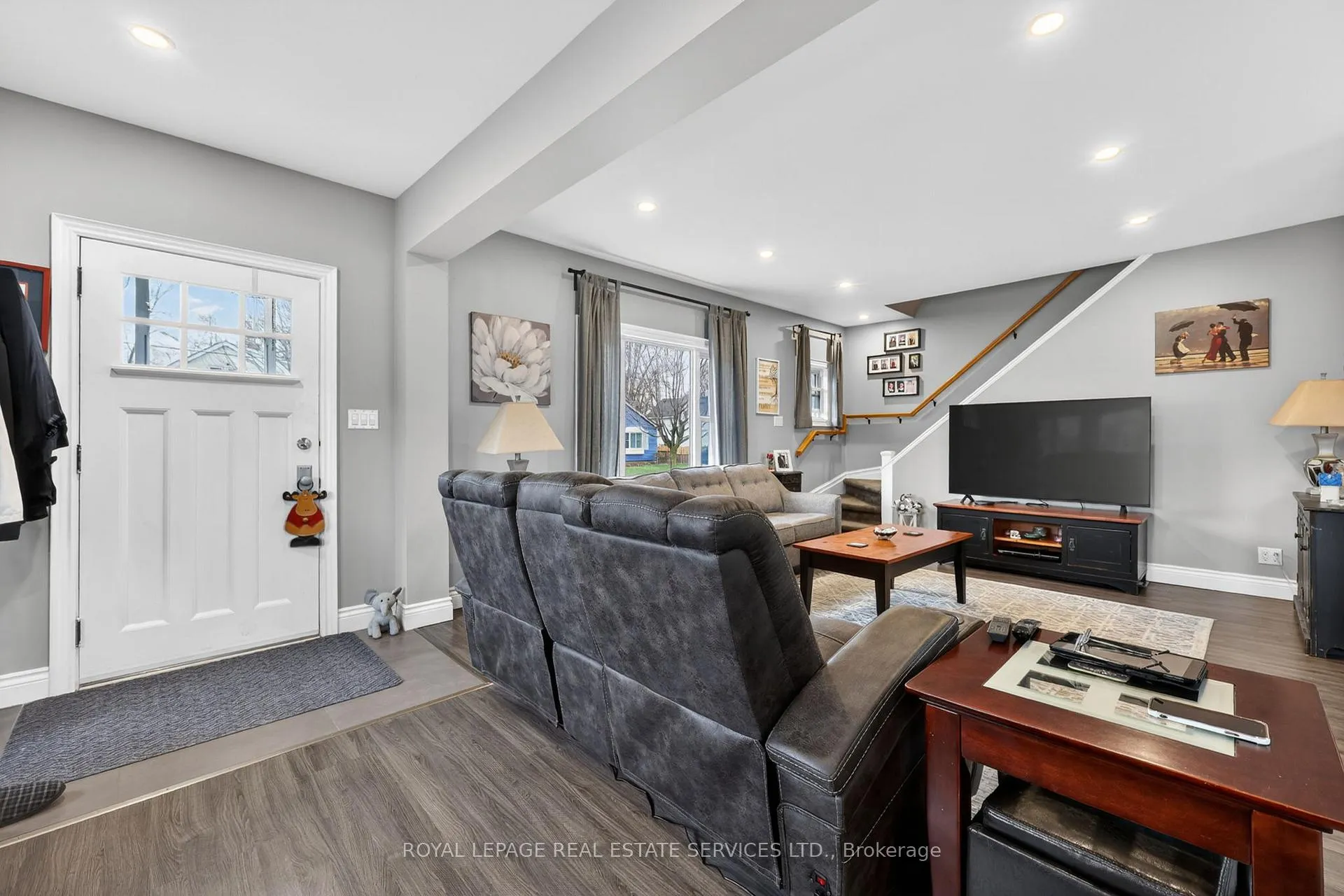 Photo 5 of 71 Centre Street S, New Tecumseth, Alliston — HOMEH