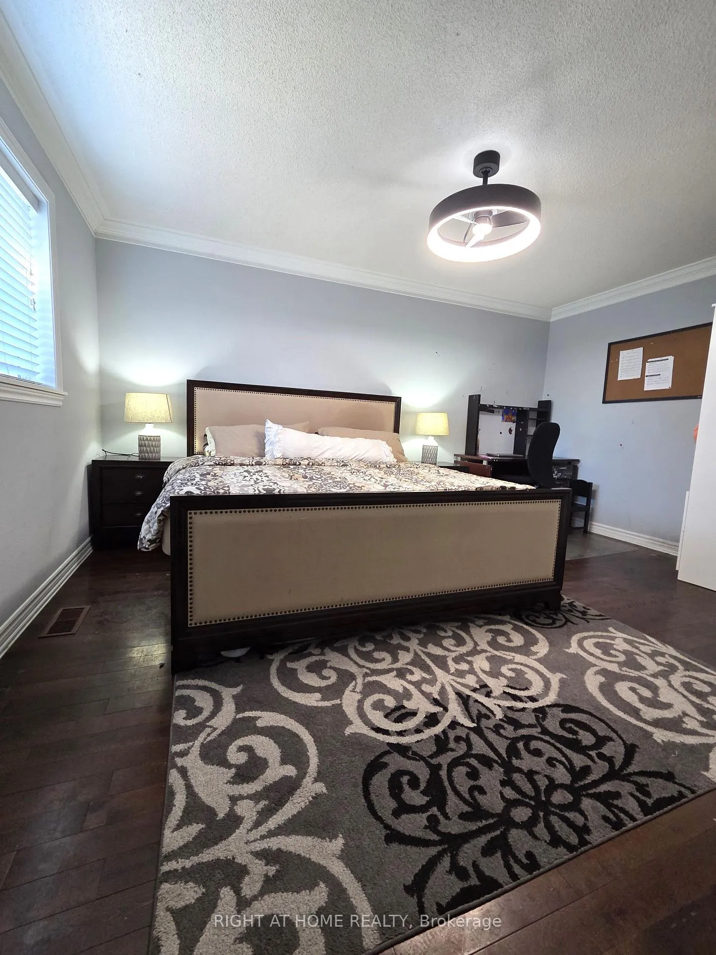 Photo 7 of 99 Purcell Crescent, Vaughan, Maple — HOMEH