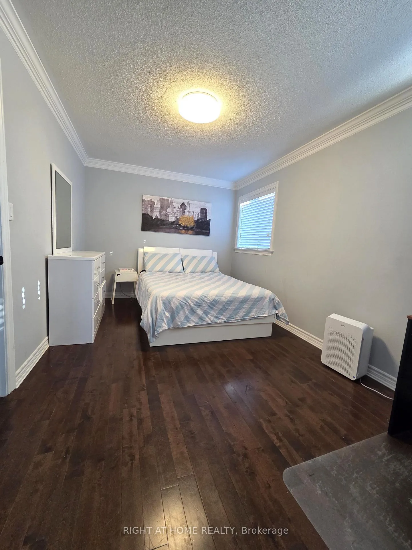 Photo 10 of 99 Purcell Crescent, Vaughan, Maple — HOMEH