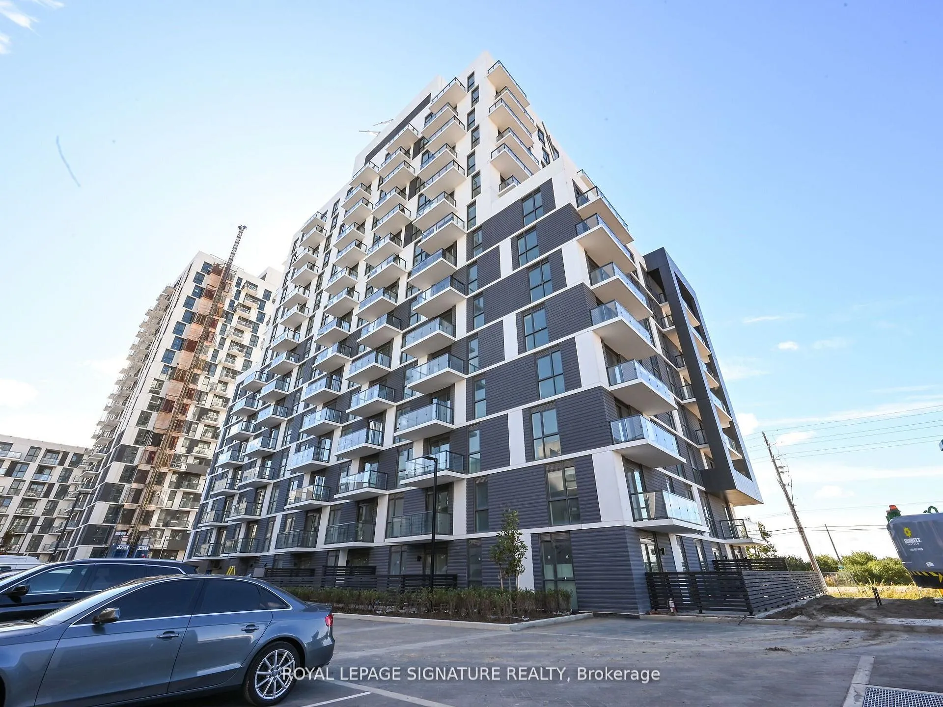 Photo 2 of Unit 304, 345 Wheat Boom Drive N, Oakville, Joshua Meadows — HOMEH