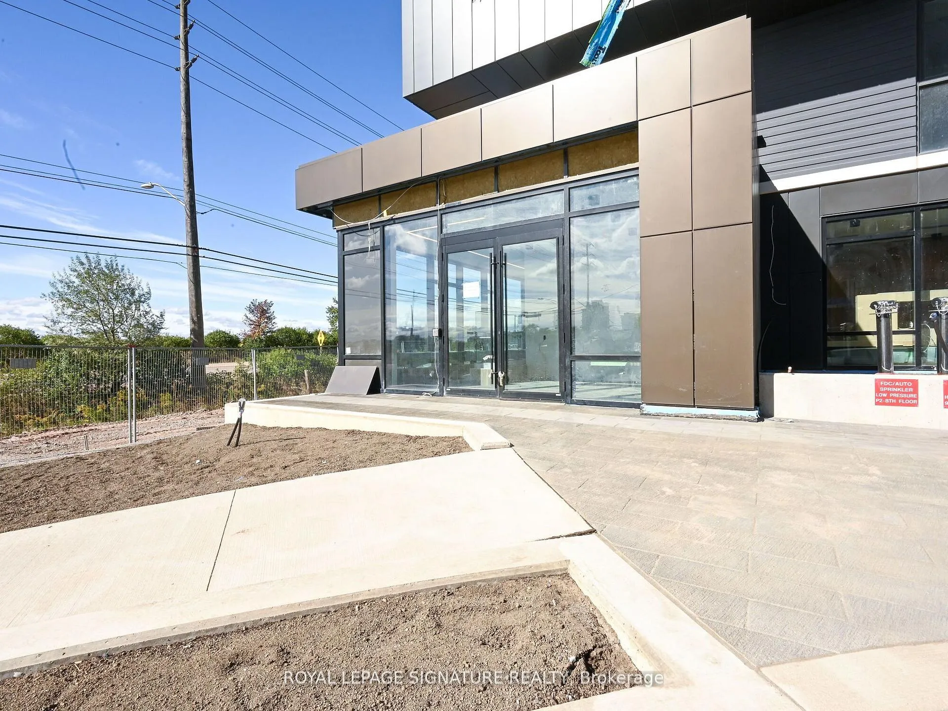 Photo 3 of Unit 304, 345 Wheat Boom Drive N, Oakville, Joshua Meadows — HOMEH
