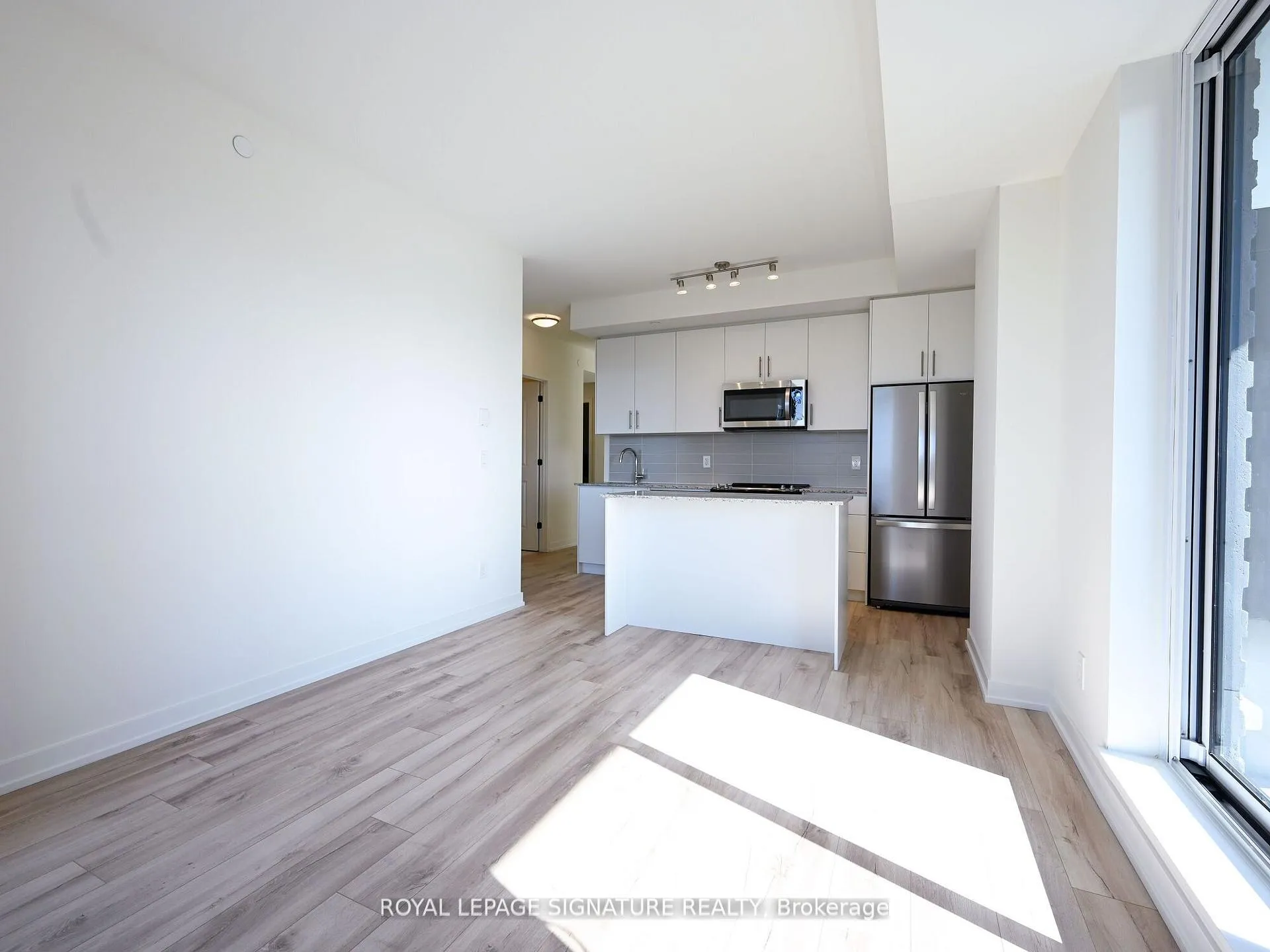 Photo 19 of Unit 304, 345 Wheat Boom Drive N, Oakville, Joshua Meadows — HOMEH