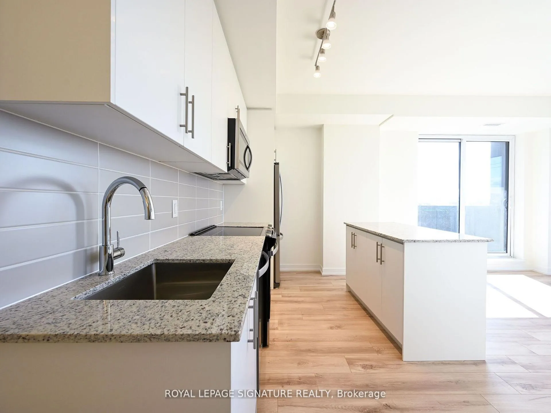 Photo 20 of Unit 304, 345 Wheat Boom Drive N, Oakville, Joshua Meadows — HOMEH